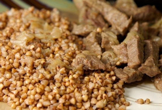 Каша с мясом на завтрак при усиленной нагрузке Каша с мясом на завтрак при усиленной нагрузке